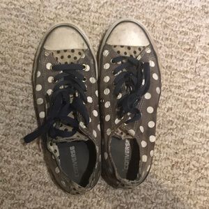 Polka dot converse